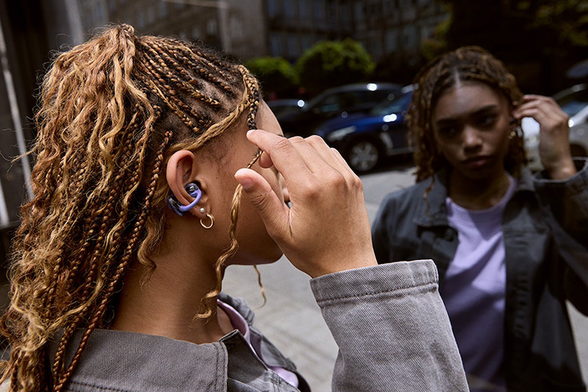 JBL Soundgear Clips In-Ear True Wireless Earbuds | Blue-2