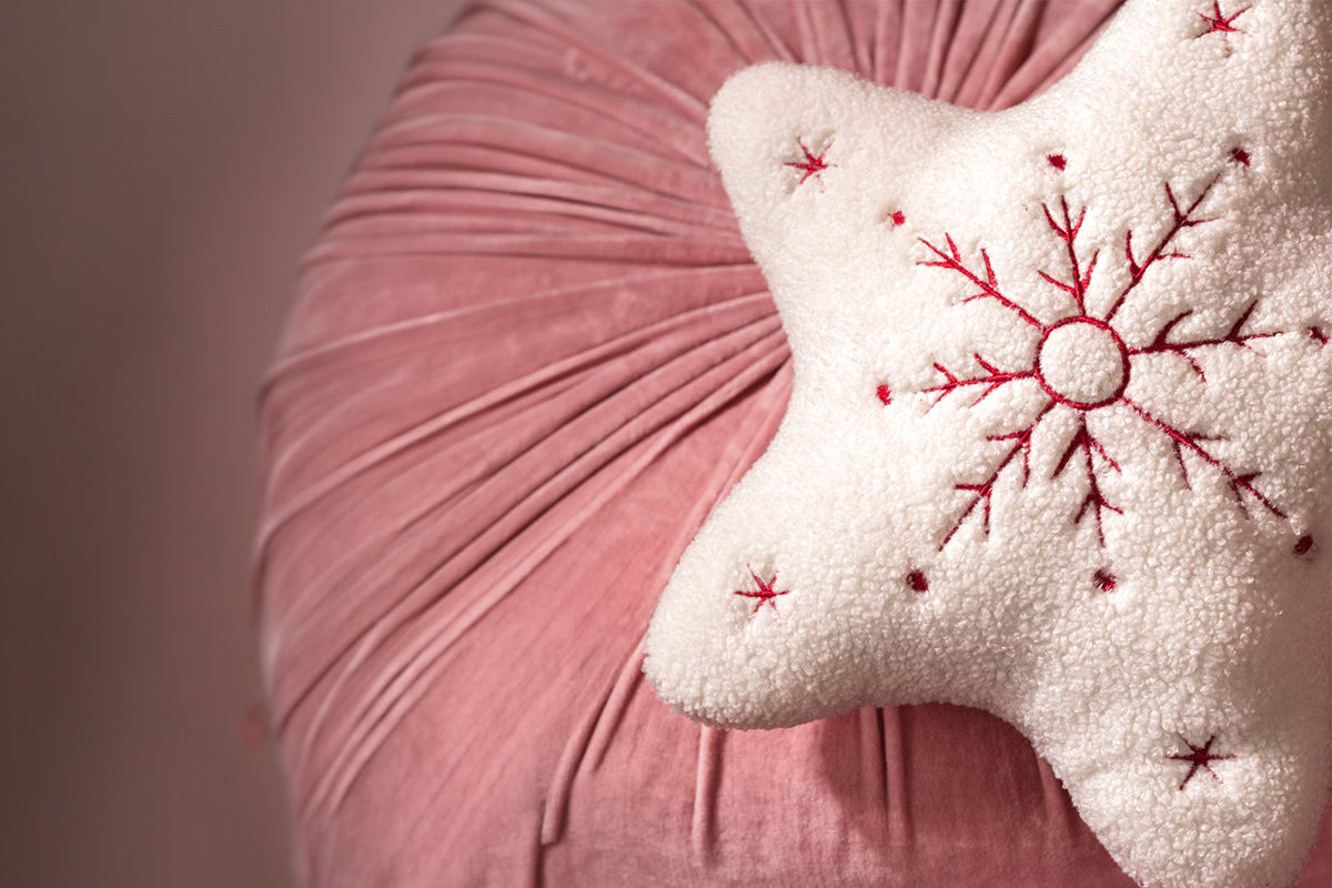 Shaped Cushion Star | White | 36 x 36 cm-2