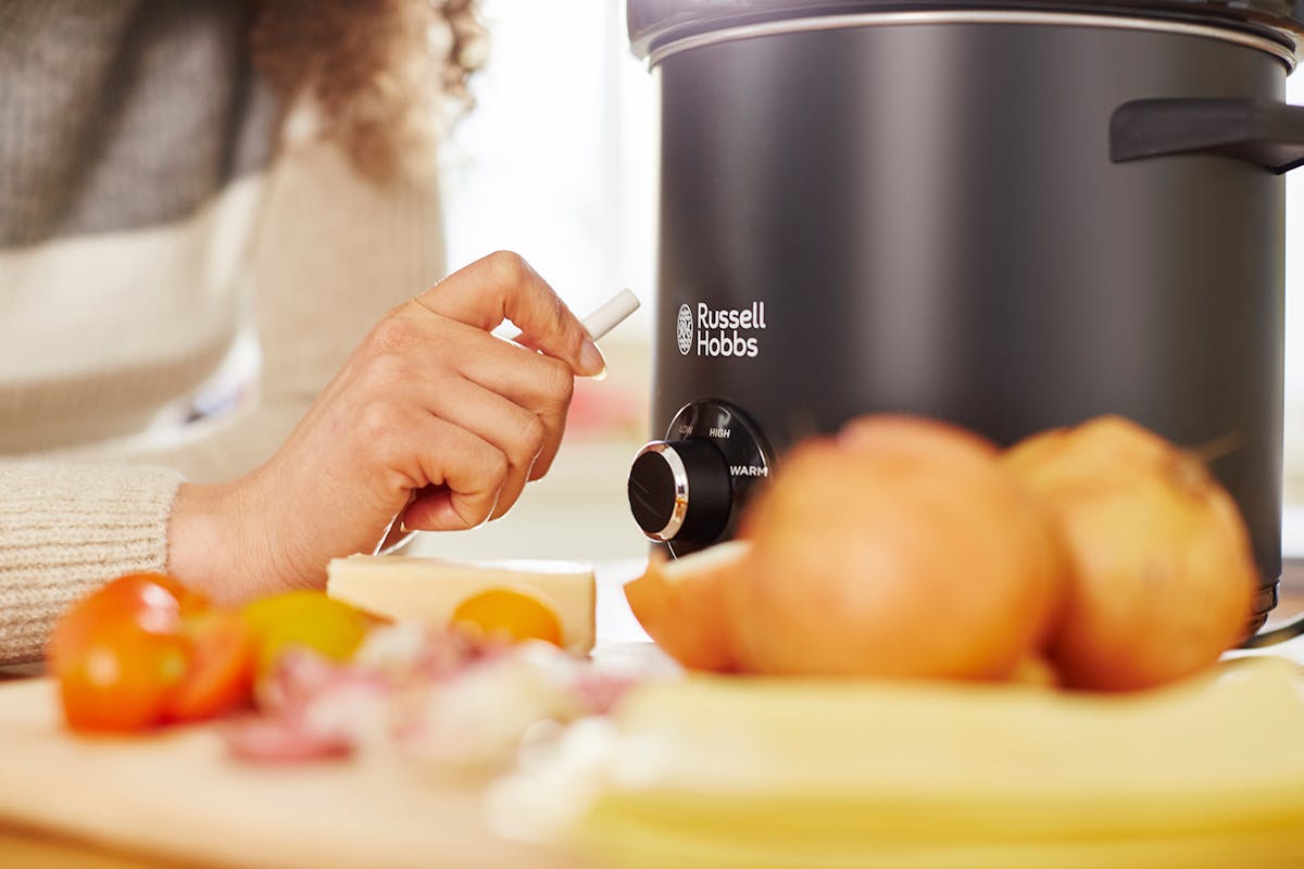 Russell Hobbs 3.5L Chalk Board Slow Cooker | 24180 | Black-8