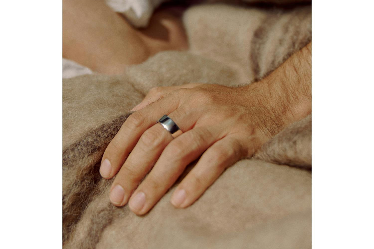 Oura Ring 4 | Size 4 | Silver-2