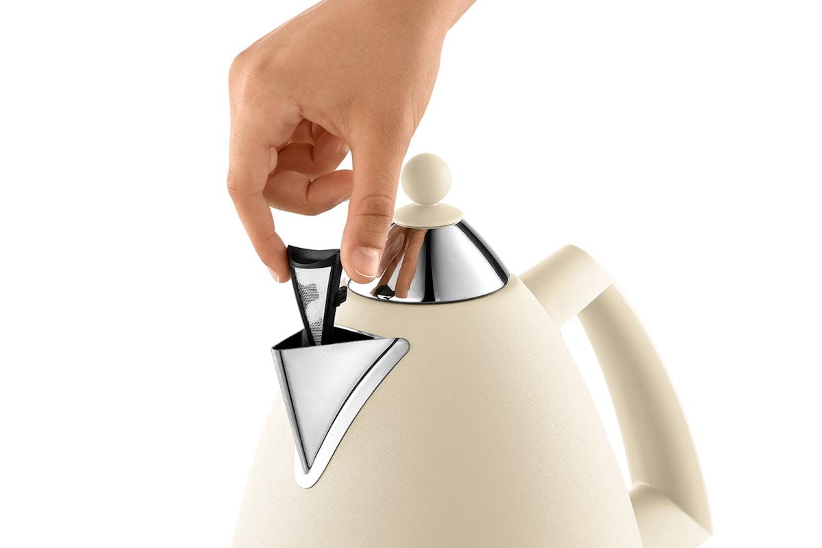 DeLonghi Argento Flora 1.7L Kettle | KBX3016BG | Beige-2