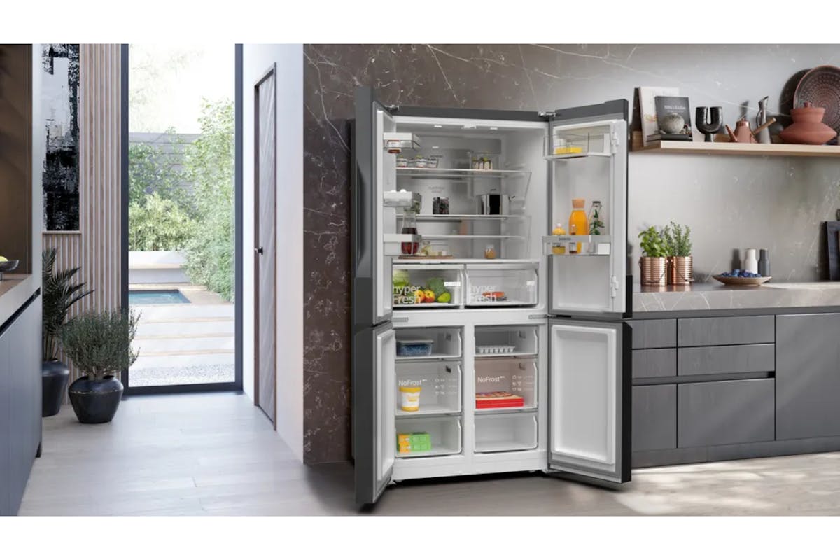 Siemens iQ300 Freestanding Fridge Freezer | KF96NAXEAG-4