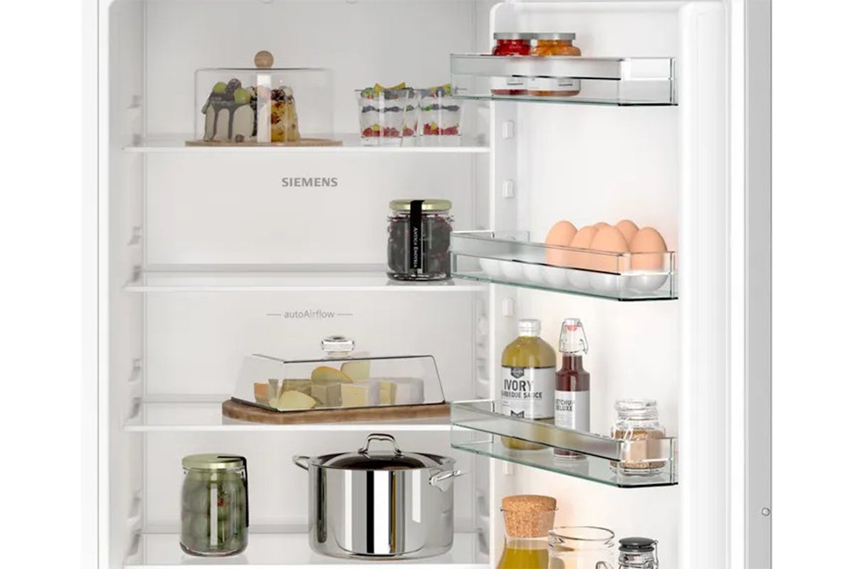 Siemens IQ100 Built-in Fridge Freezer | KI96NNSE0-4