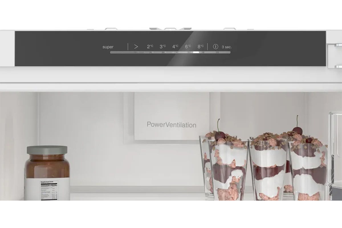 Bosch Serie 6 Built-in Larder Fridge | KIR81ADD0G-2