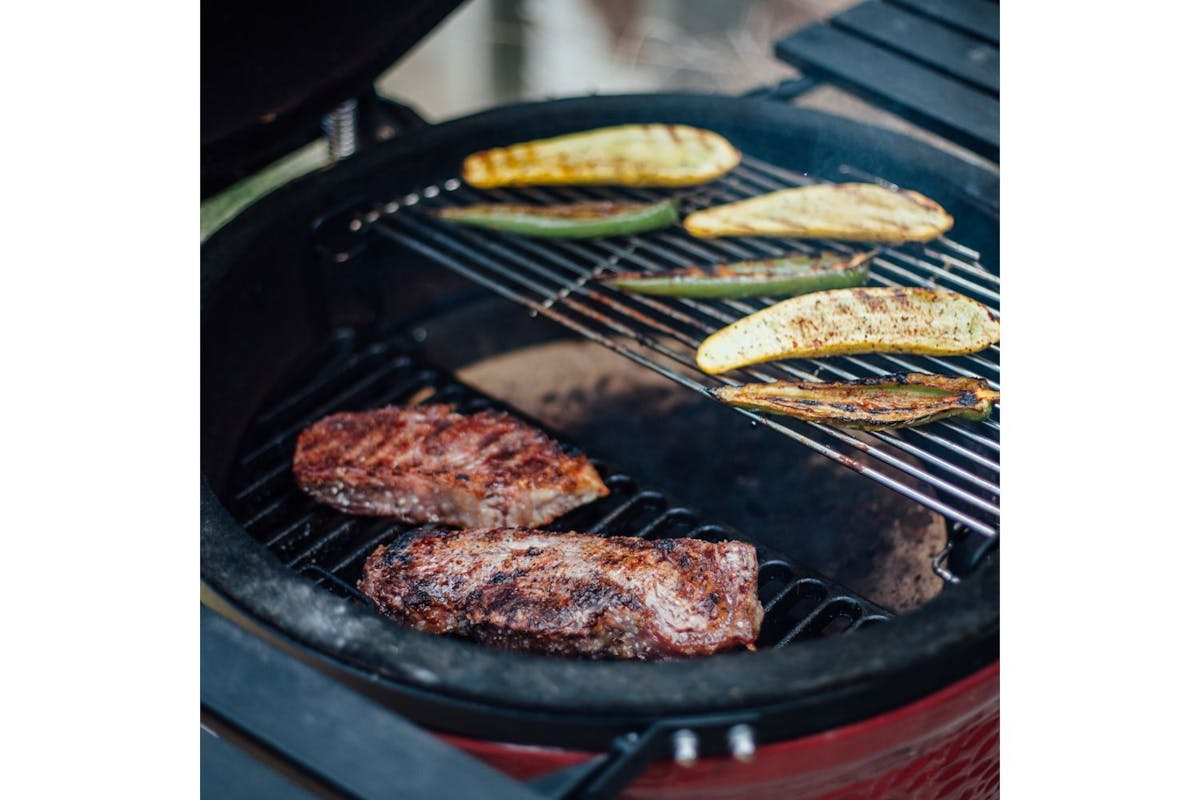 Kamado Joe Half Moon Cooking Flat Griddle-3