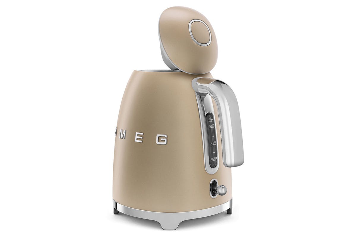 Smeg 1.7L 50's Style Kettle | KLF03CHMUK | Champagne Gold-6