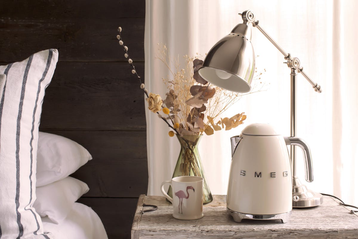 Smeg 1.7L 50's Style Kettle | KLF03CRUK | Cream-7