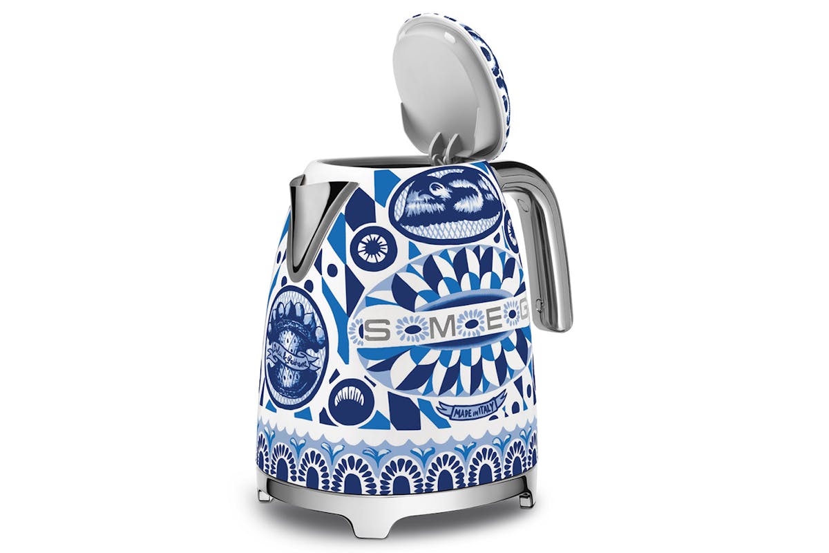 Smeg 1.7L 50's Style Dolce & Gabbana Kettle | KLF03DGBUK-9