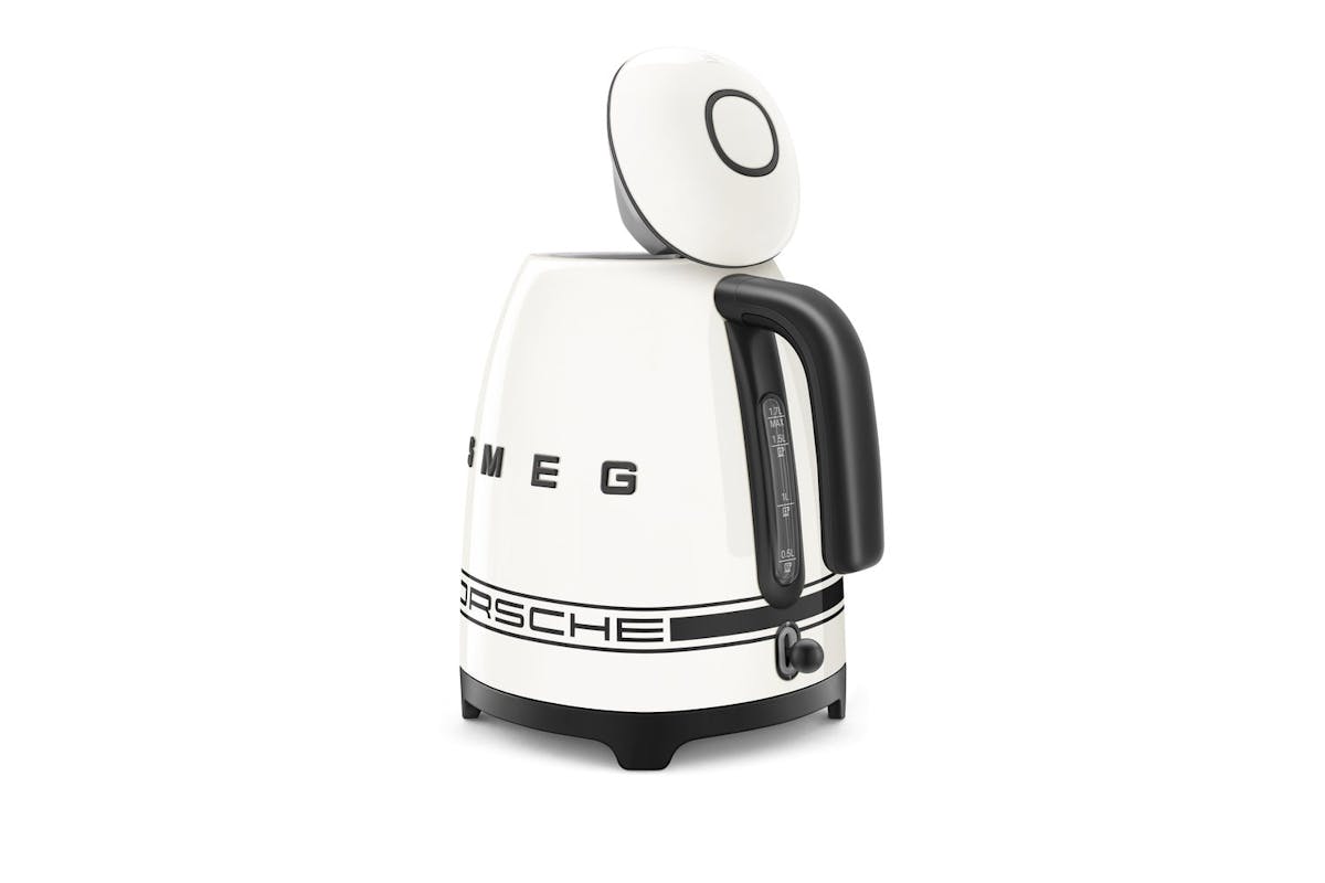 Smeg 1.7L 50's Style Porsche Kettle | KLF03PCWUK | Carrara White-8