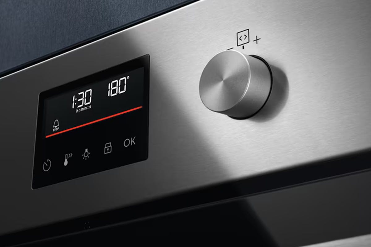 Electrolux Built-in Pyrolytic Single Oven | KOFFP46TX-3