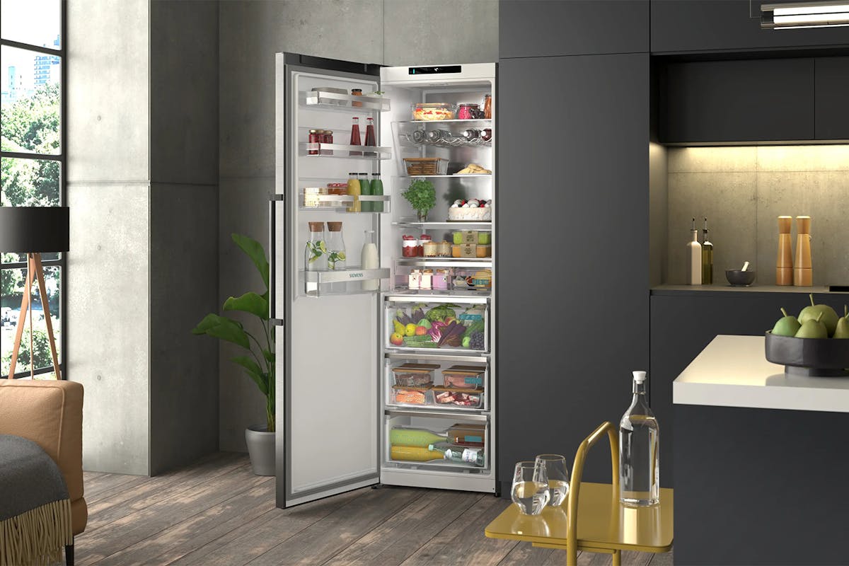Siemens IQ500 Freestanding Larder Fridge | KS36NAXCG-3
