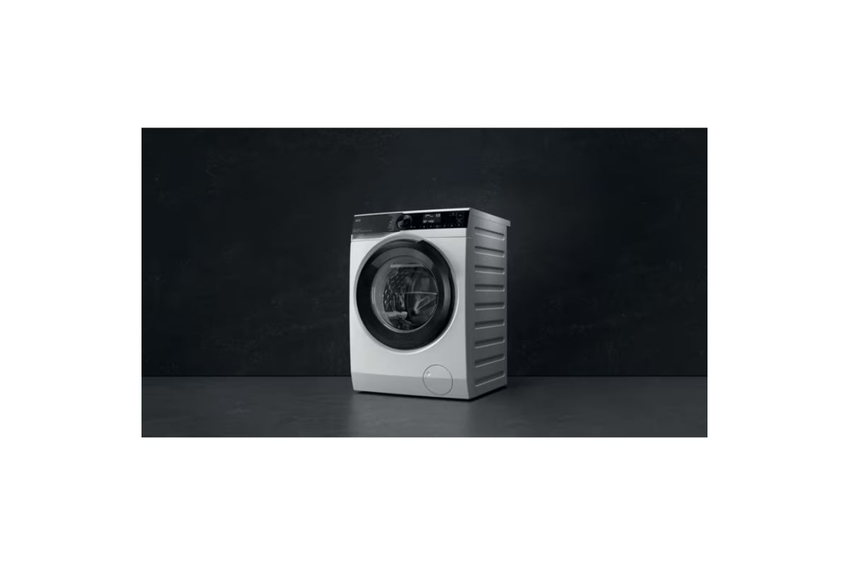 AEG Series 8000 10kg Freestanding Washing Machine | LFSR84146UD-3