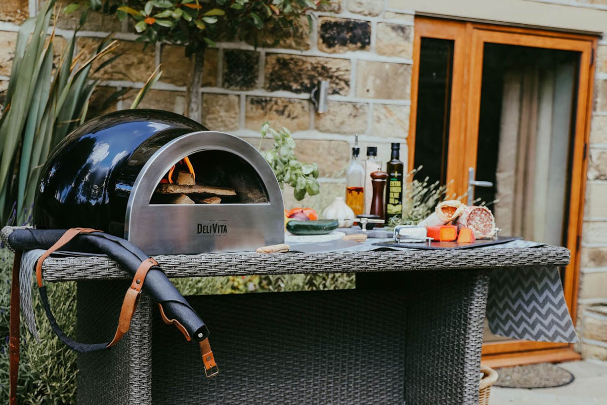 DeliVita Wood Fired Oven | Very Black-8