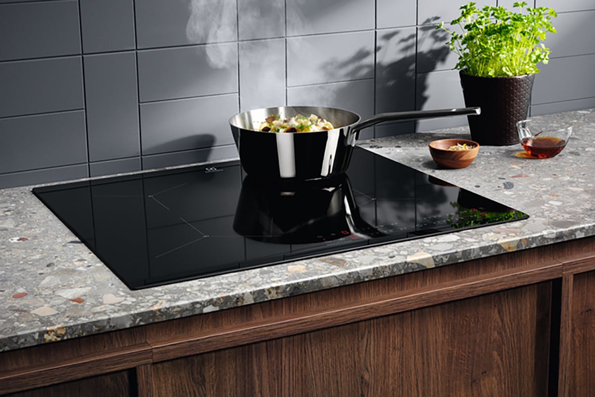 Electrolux 60cm Built-in Induction Hob | LIS62443-2