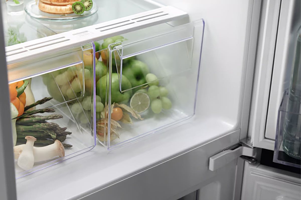 Electrolux Integrated Fridge Freezer | LNS5LE18S5-4