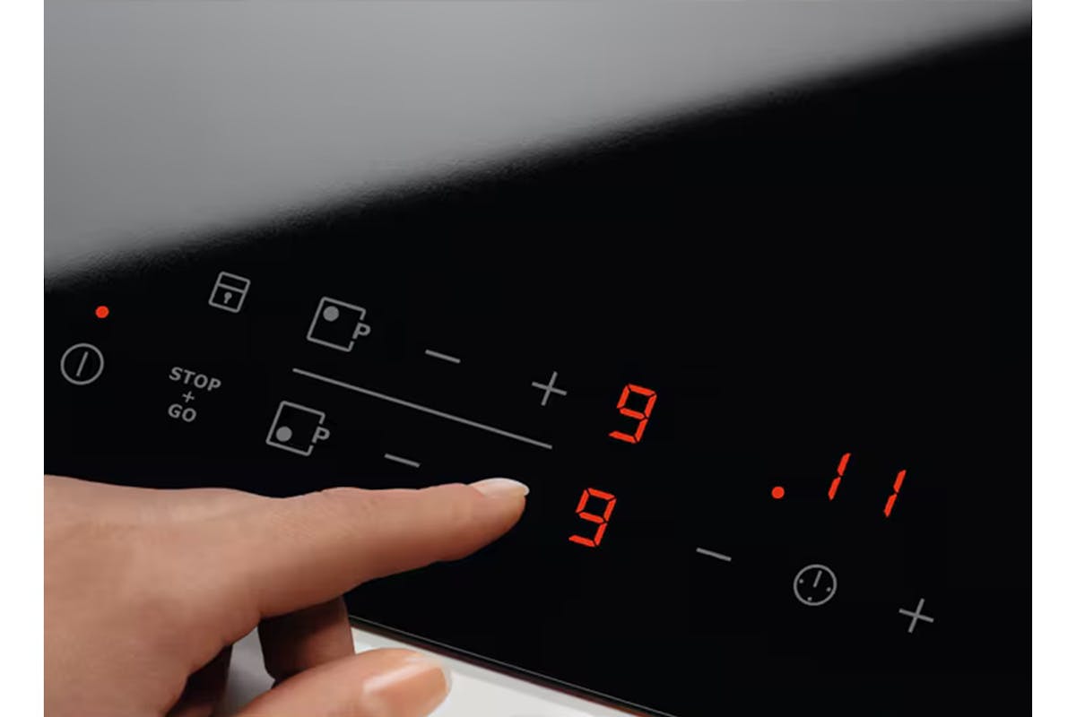 Electrolux 59cm Built-in Ceramic Hob | LRR6436-2