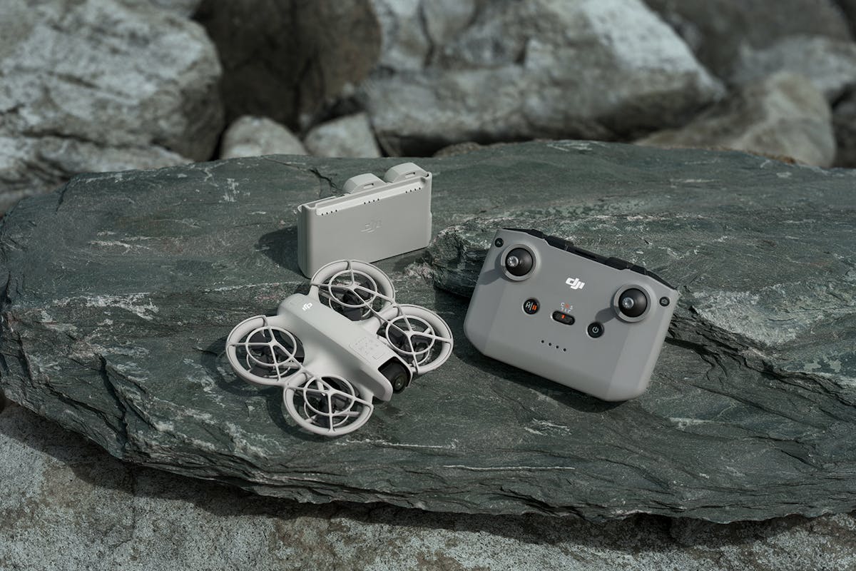DJI Neo Fly More Combo (RC)-2