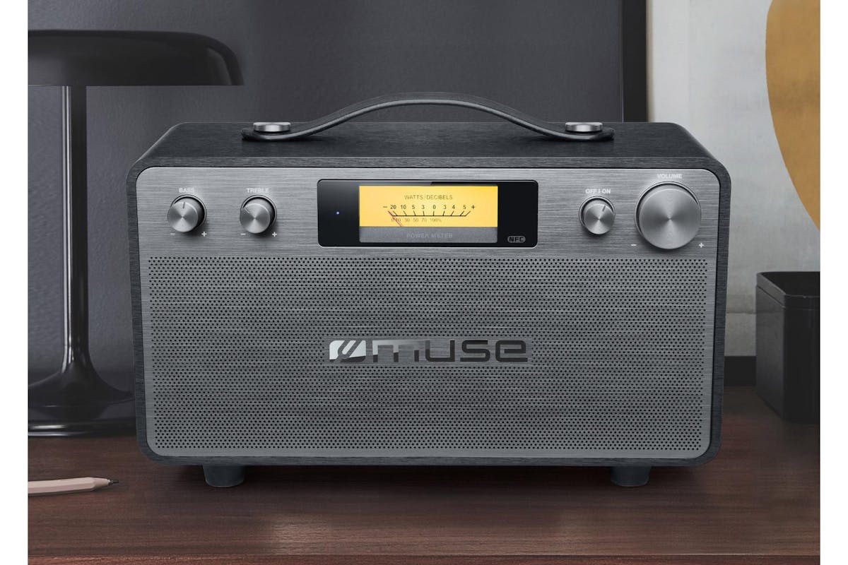 Muse | Retro Bluetooth Speaker | M-670BT-3
