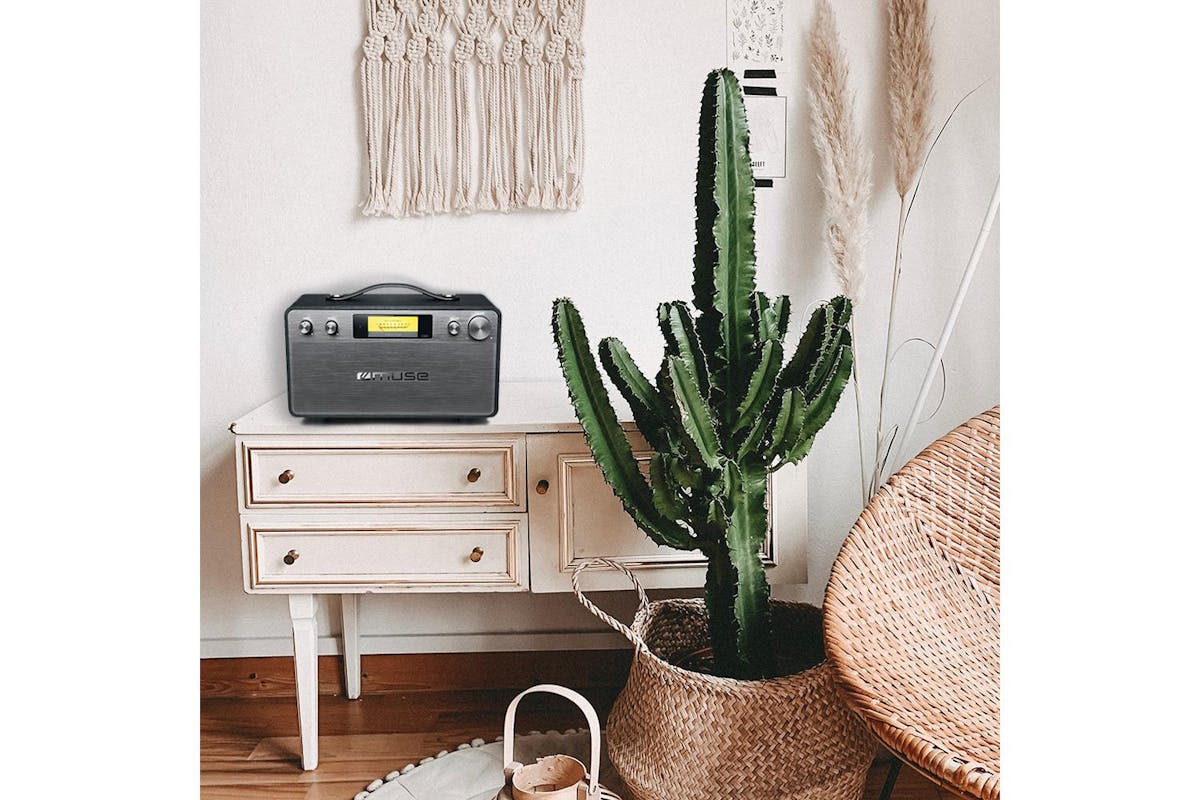 Muse | Retro Bluetooth Speaker | M-670BT-4