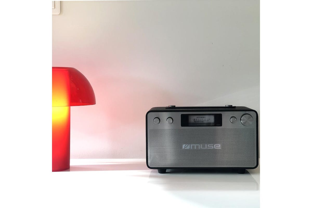 Muse | Retro Bluetooth Speaker | M-670BT-5