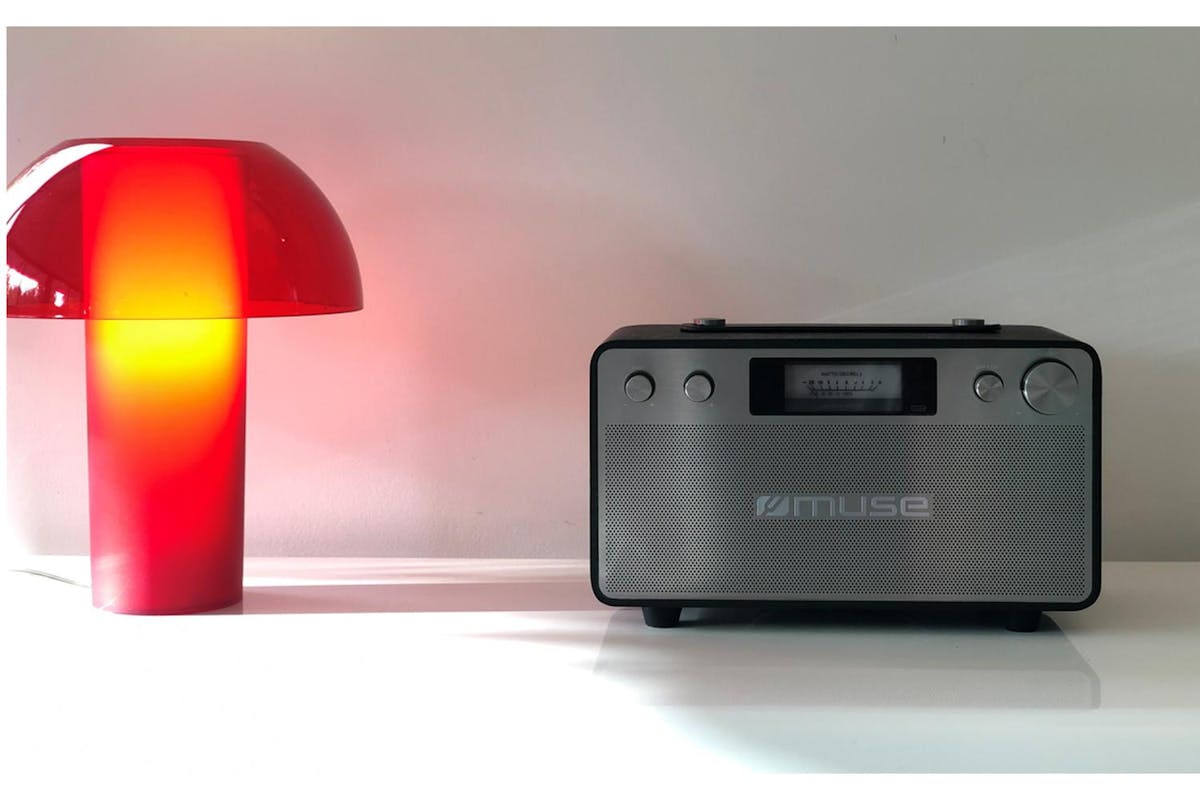 Muse | Retro Bluetooth Speaker | M-670BT-6