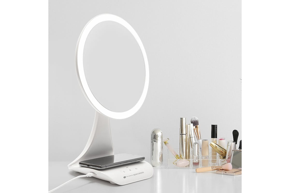Rio 5x Magnification LED Makeup Mirror with Wireless Charging Station-7