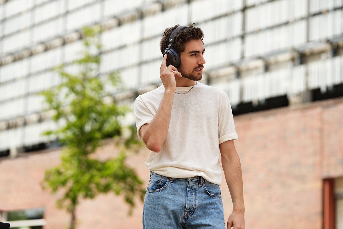 Sennheiser Momentum 4 Wireless Headphones | Black-6