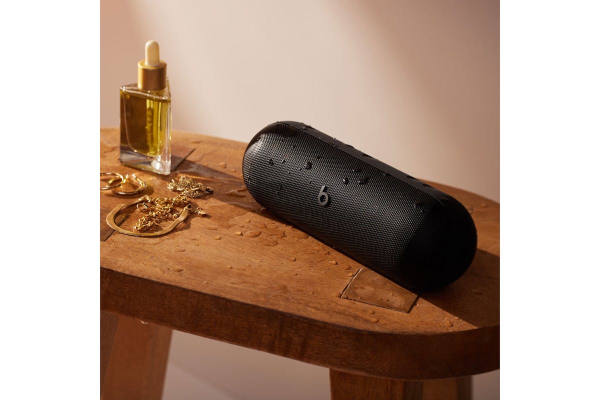 Beats Pill Wireless Portable Bluetooth Speaker | Matt Black-4