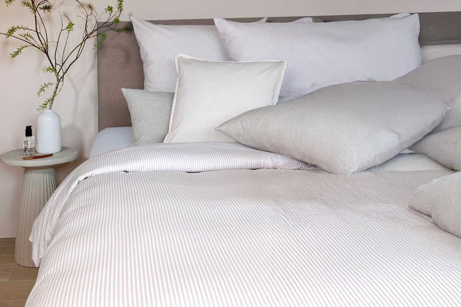 Mistral Home | Bengal Stripe Duvet Cover Set | Beige/White | Double