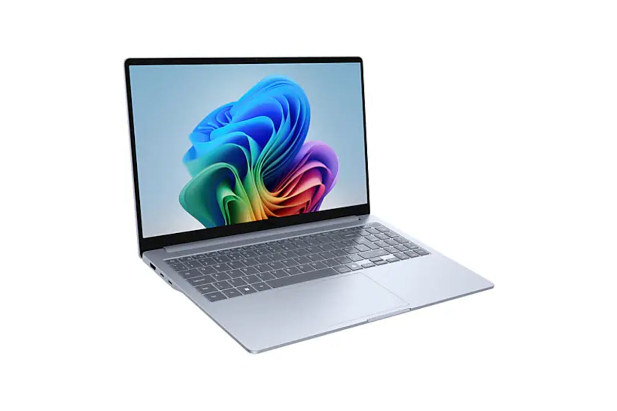 Samsung Galaxy Book4 Edge 15.6" Snapdragon X | 16GB | 512GB | Sapphire Blue-9
