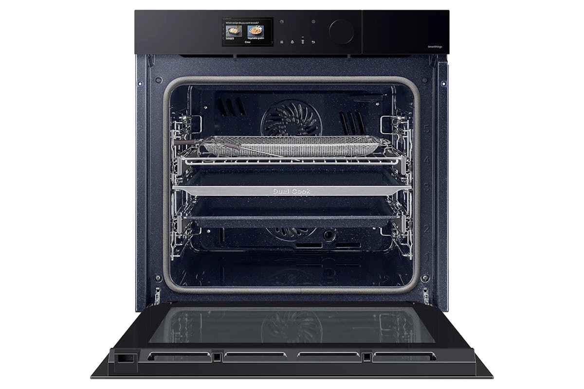 Samsung Series 7 Built-in Single Oven | NV7B7997AAKU4-4
