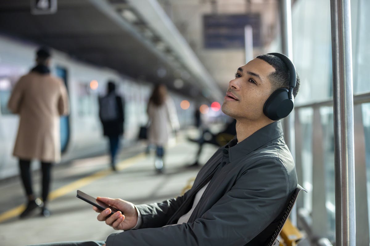 Sony WH-1000XM5 Over-Ear Wireless Noise Cancelling Headphones | Black-2