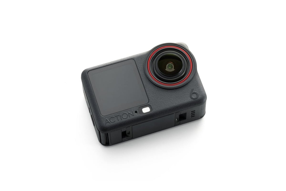 DJI Osmo Action 6 Adventure Combo-3