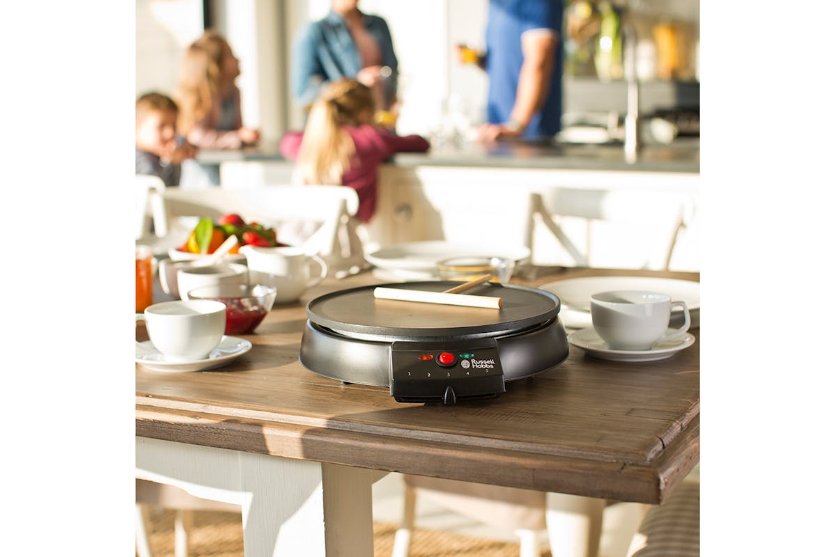 Russell Hobbs Crepe & Pancake Maker | 20920 | Black-4