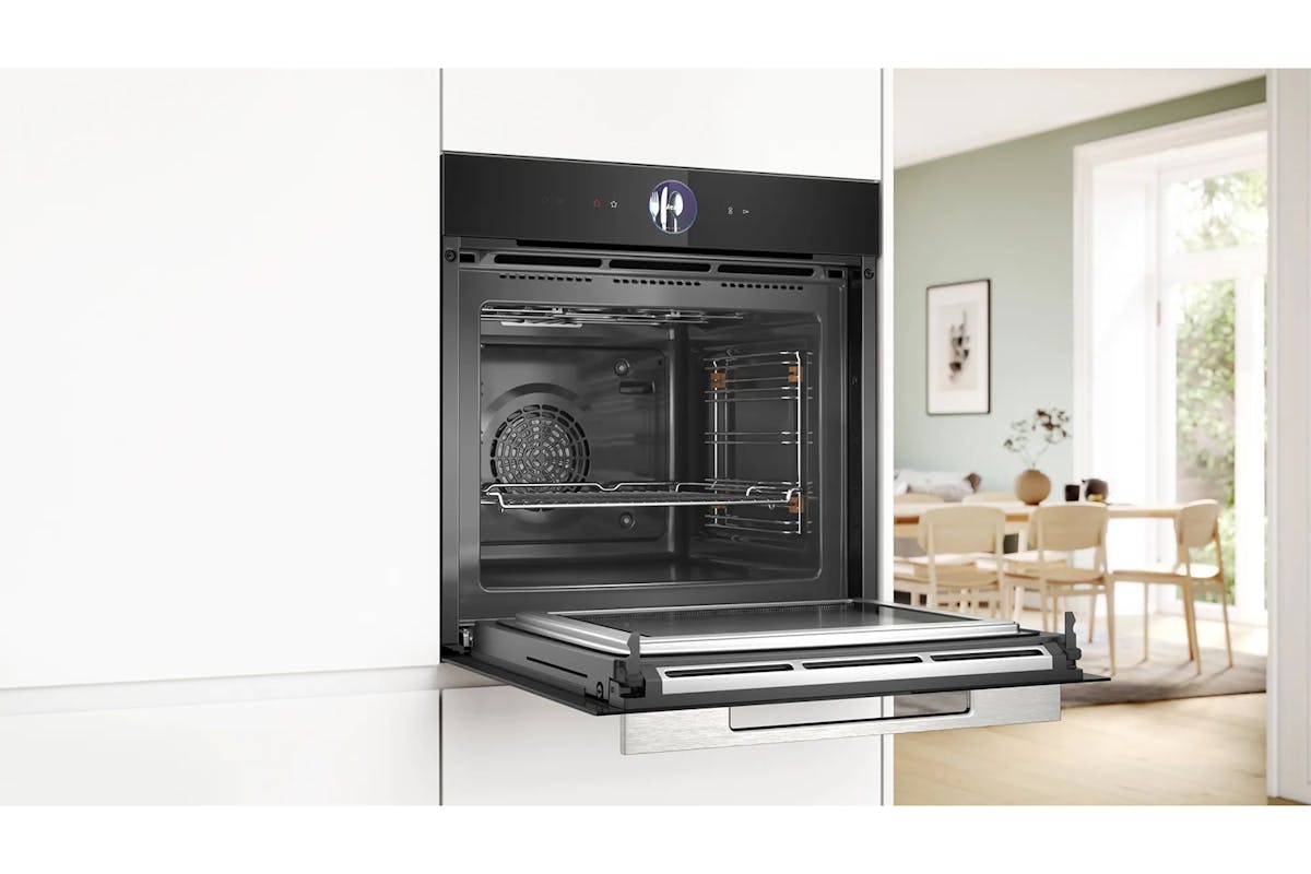 Bosch Series 8 Built-in Single Oven with Microwave | HMG7764B1B-2