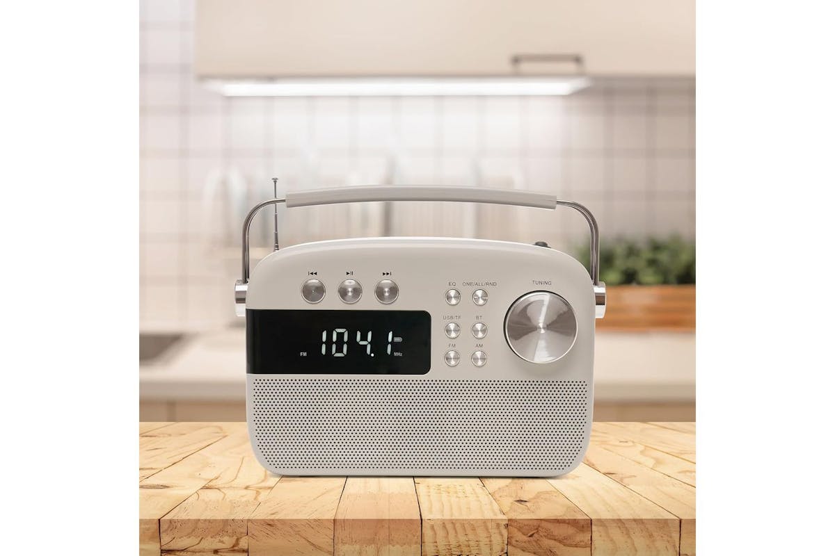 Lloytron 2 Band Encore Rechargeable Portable Radio Musicstream | PP6407WH-4