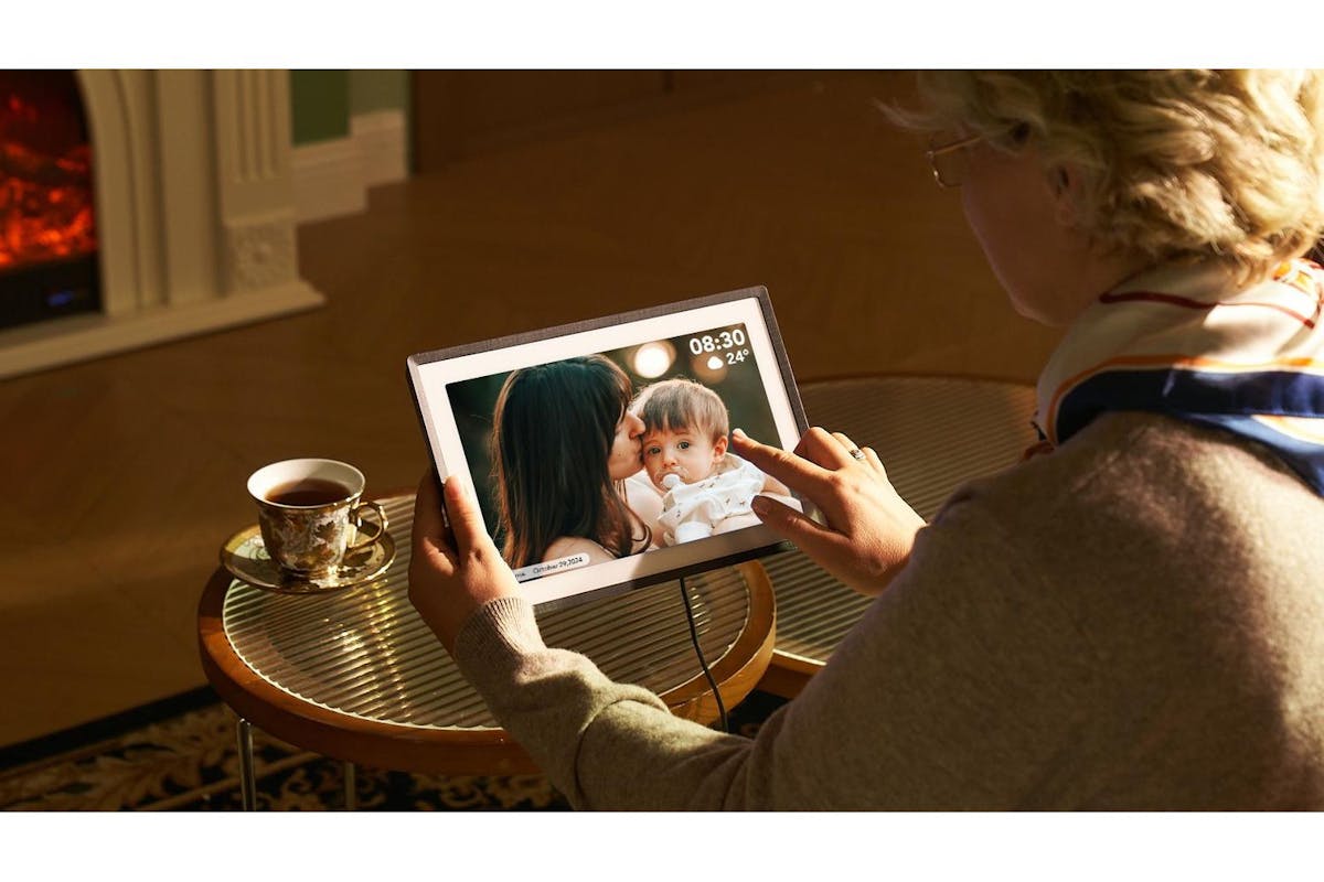 Pexar 11'' Digital Photo Frame | 2k Anti-Glare Touch Screen-9