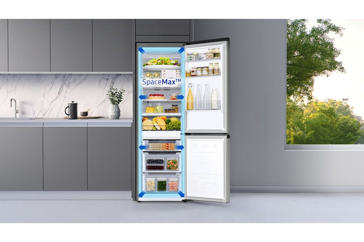 Samsung Series 6  Classic Fidge Freezer with All Around Cooling | RB34C600EBN/EU-2