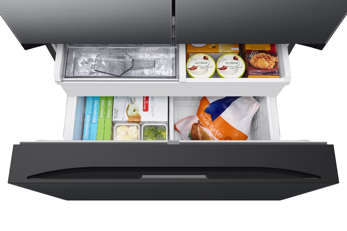 Samsung Bespoke French Style Fridge Freezer with Autofill Water Pitcher | RF24BB620EB1EU-7