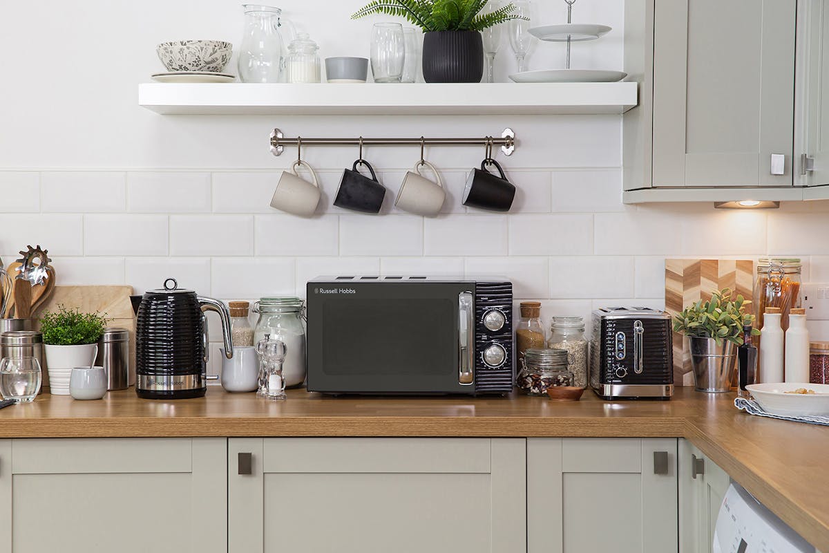 Russell Hobbs Inspire 17L 700W Freestanding Microwave | Black-9