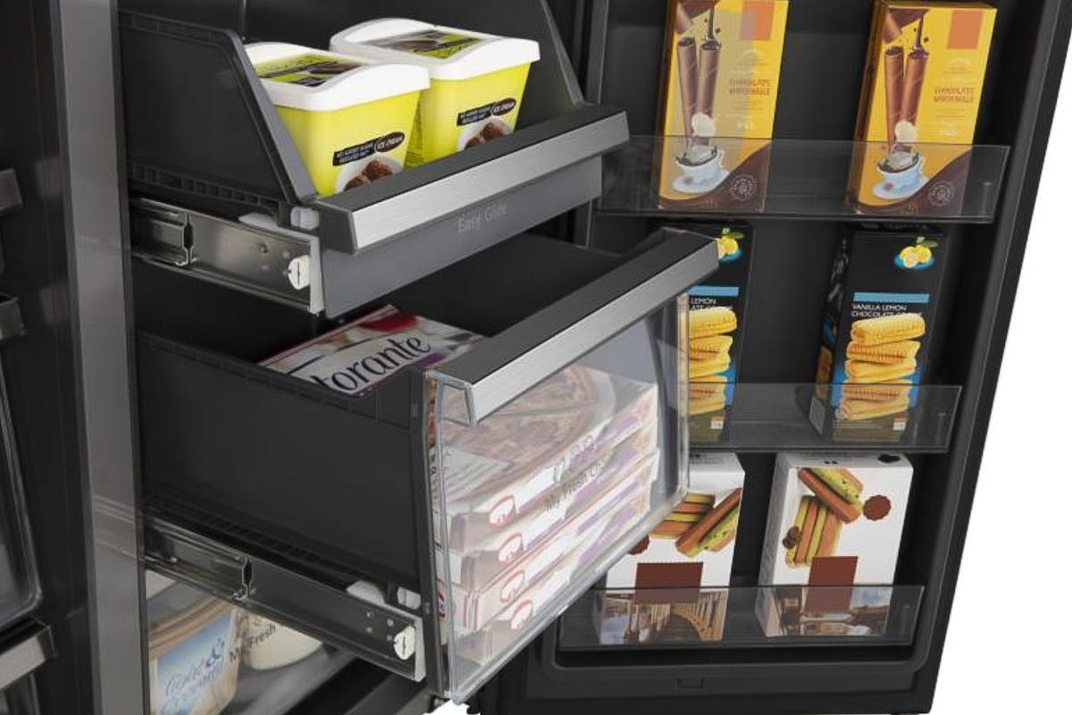 Hisense Freestanding American Fridge Freezer | RQ760N4SBFE-10