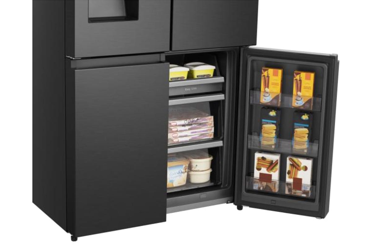 Hisense Freestanding American Fridge Freezer | RQ760N4SBFE-7
