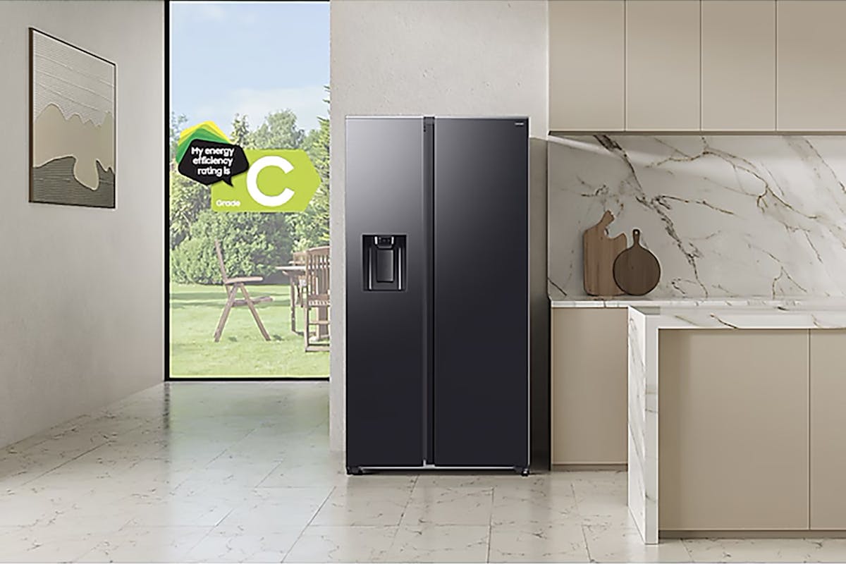 Samsung Series 7 Side-by-Side Freestanding Fridge Freezer | RS70F66KCFEU-4