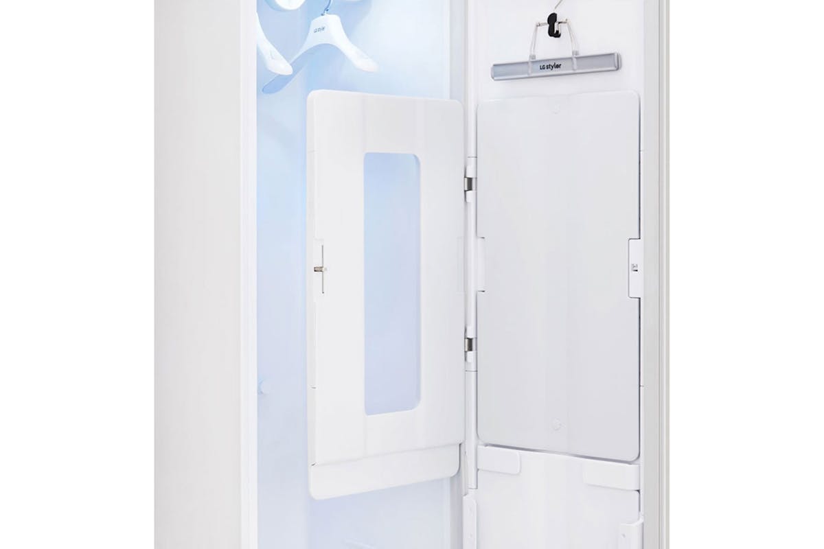 LG Freestanding Styler Steam Clothing Care System | 3 Hangers | Black-11