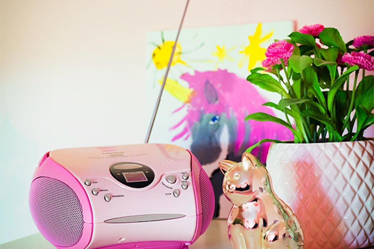 Lenco | Portable FM Radio And CD Player | Pink-9