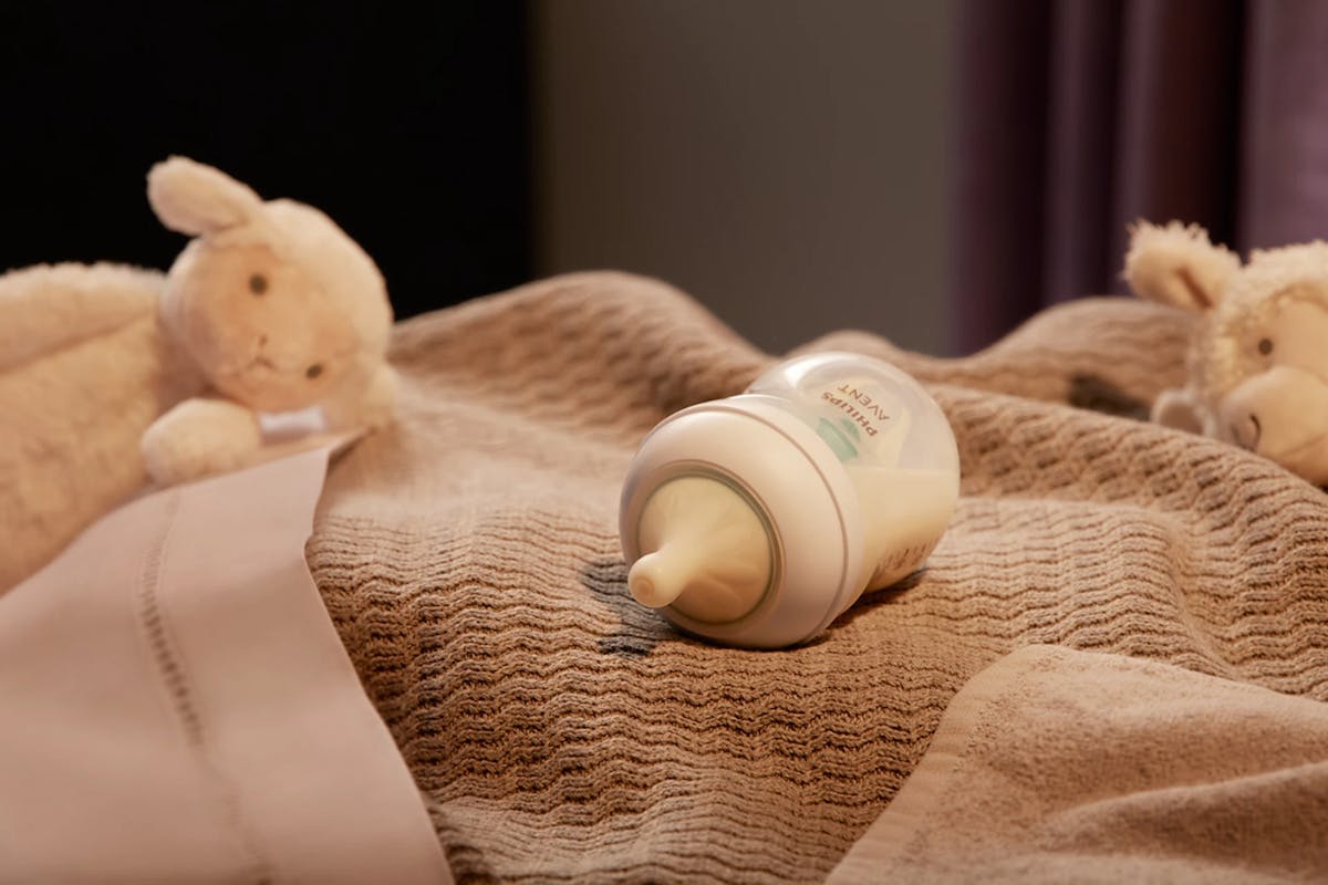 Philips Avent Natural Response Baby Bottle with Airfree Vent-9
