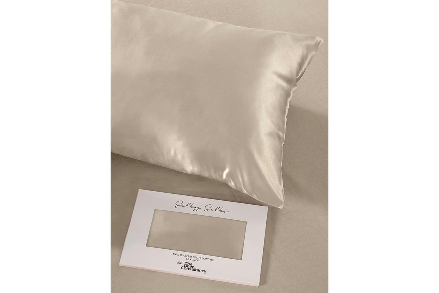 The Linen Consultancy | 19 Momme Silk Pillowcase | Linen-5