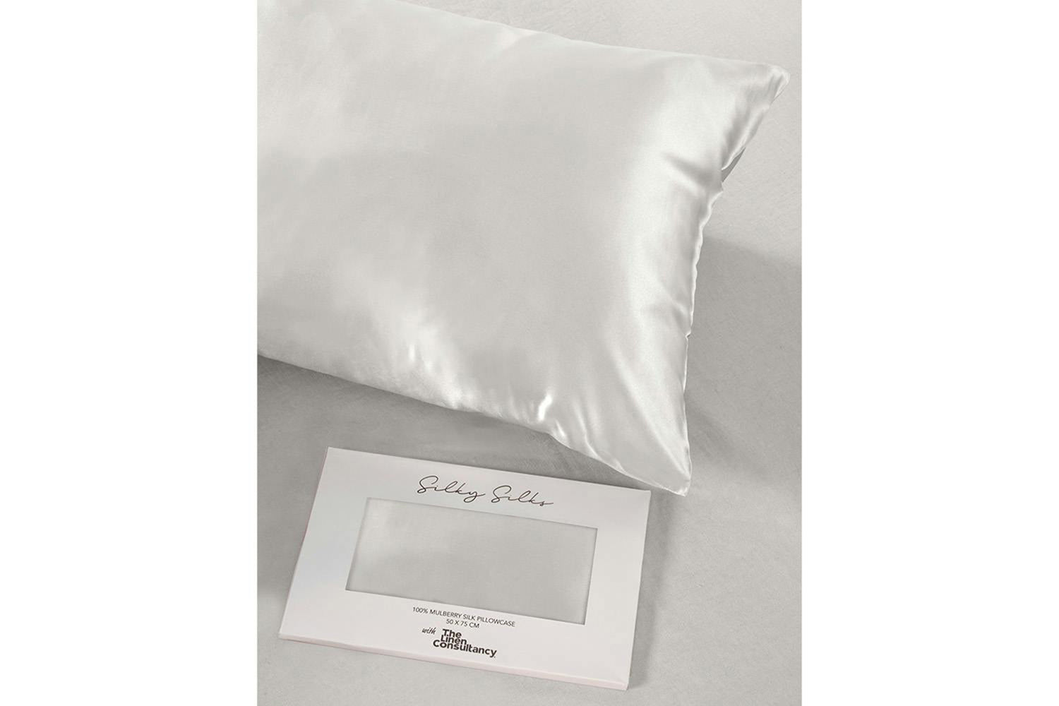 The Linen Consultancy | 19 Momme Silk Pillowcase | White-5