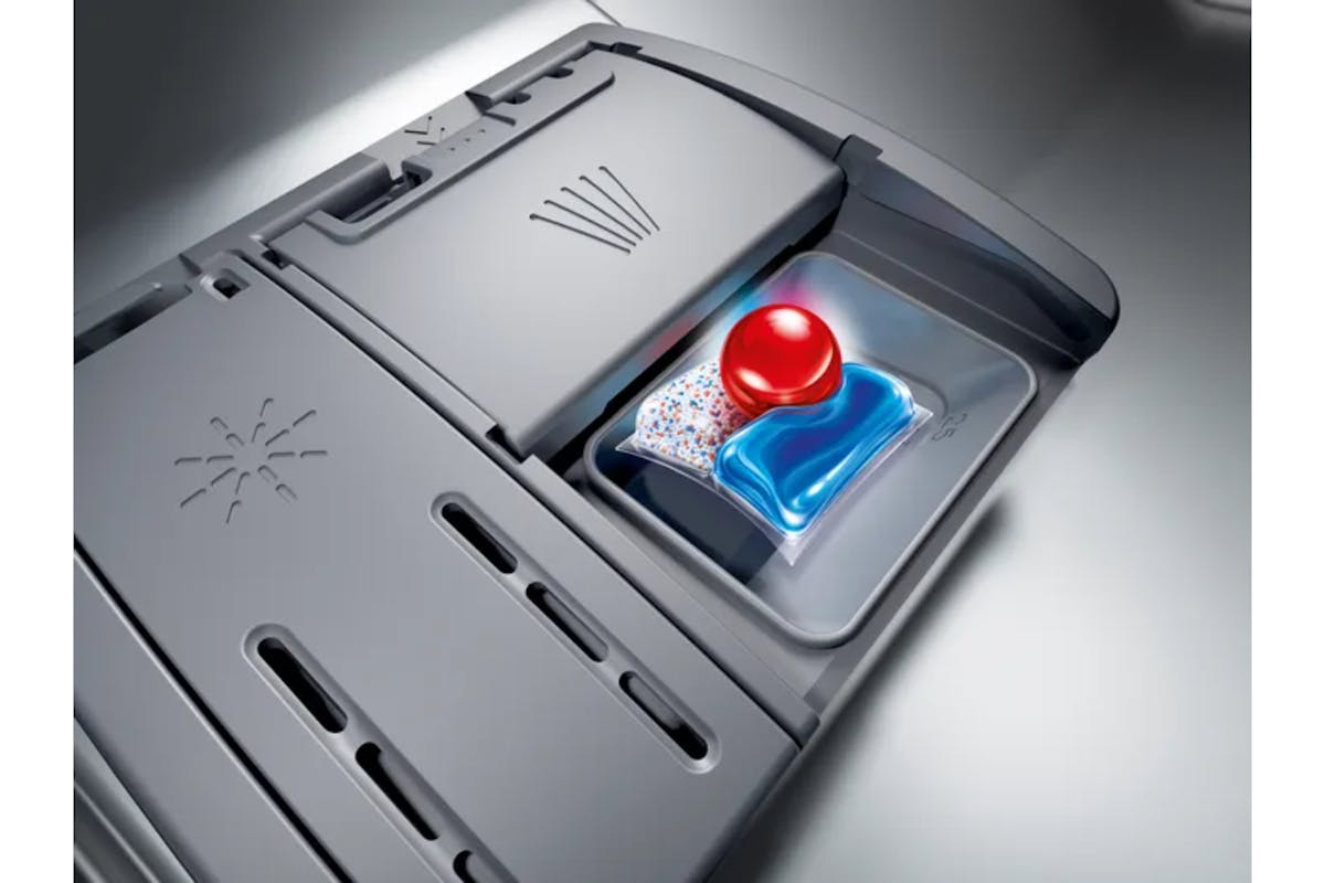Bosch Series 4 Freestanding Dishwasher | 14 Place | SMS4EMI06G-10