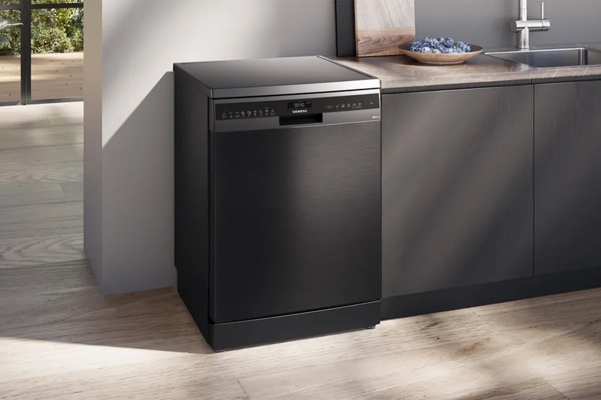 Siemens IQ500 Freestanding Dishwasher | 14 Place | SN25EC13CE-2